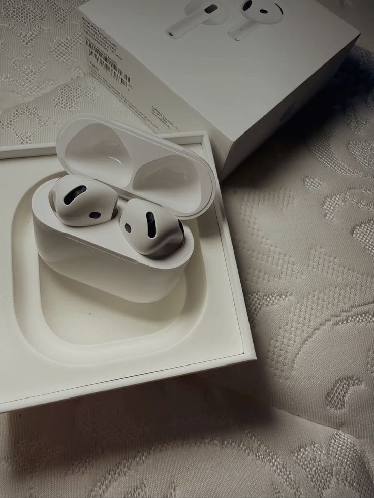 AirPods 4